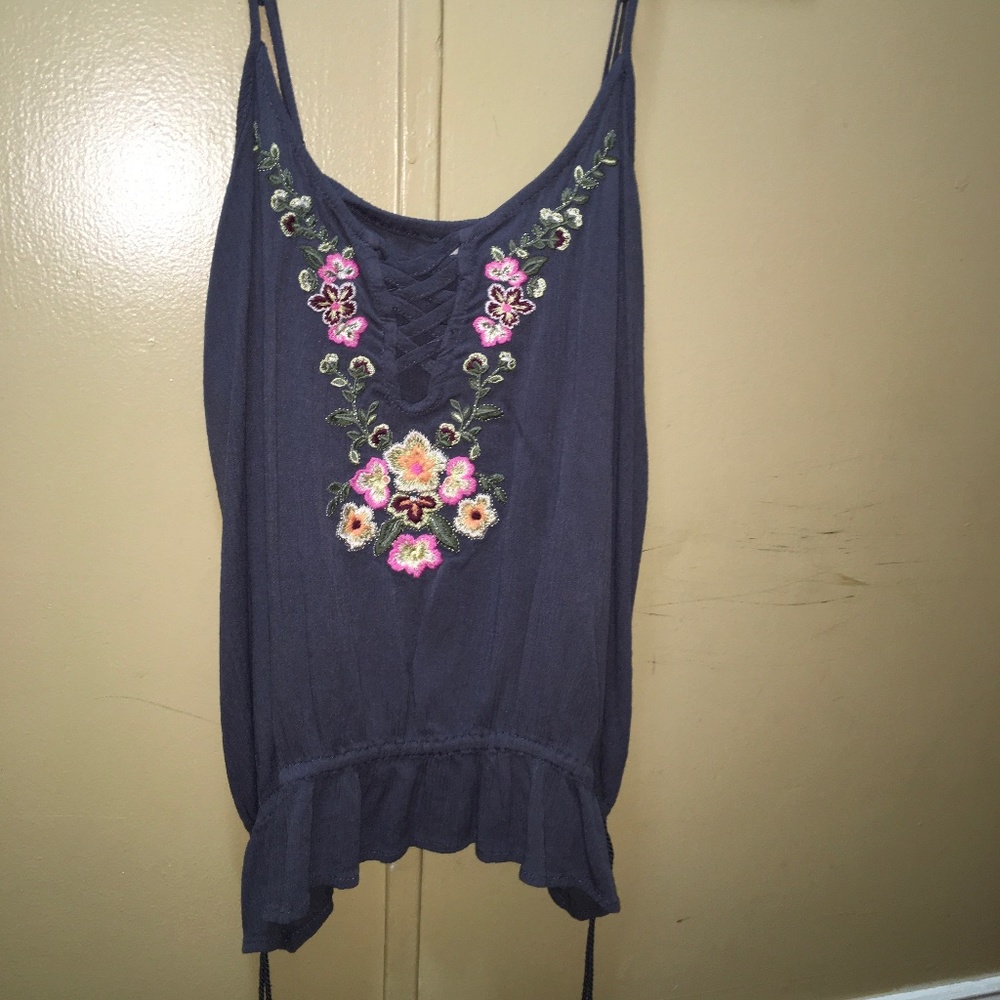 Size medium color blue